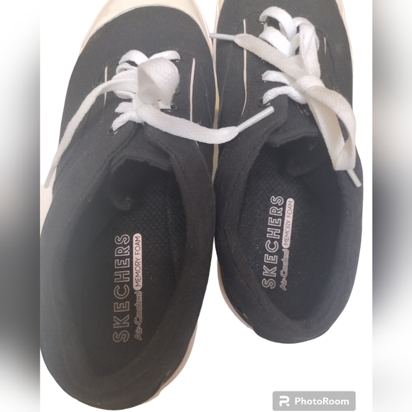 Skechers air cooled memory foam black and white sneakers - Picture 5 of 5